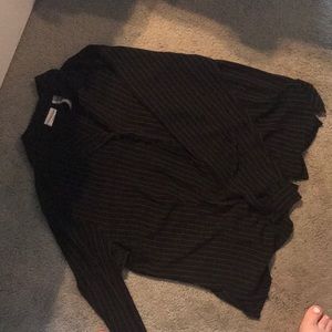 Button down 99%polyester top